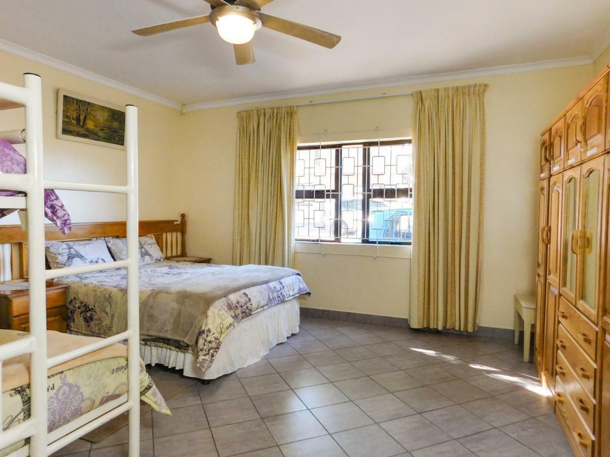 Mama Mia Cottages Oslo Beach Port Shepstone Zewnętrze zdjęcie