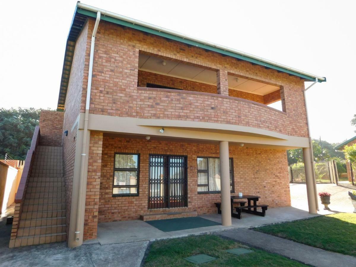 Mama Mia Cottages Oslo Beach Port Shepstone Zewnętrze zdjęcie