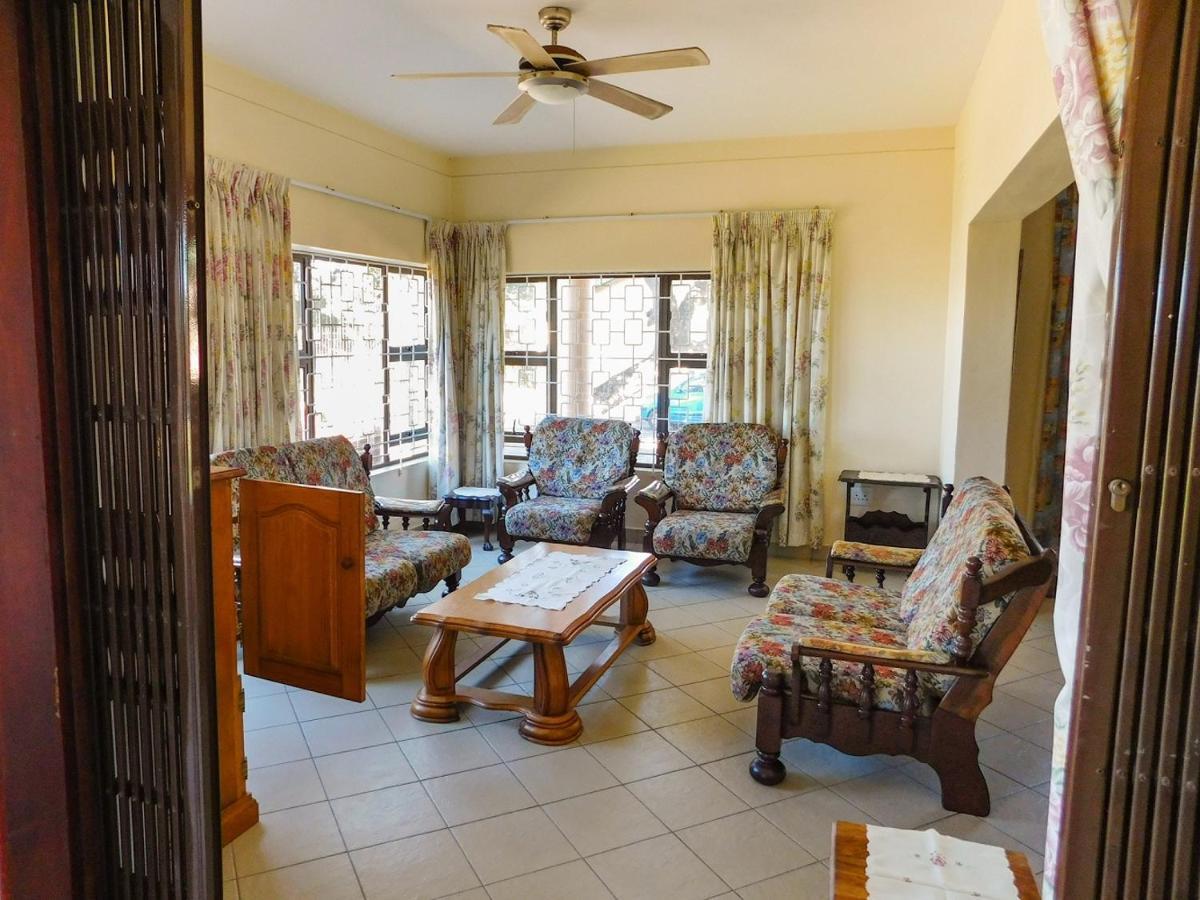 Mama Mia Cottages Oslo Beach Port Shepstone Zewnętrze zdjęcie