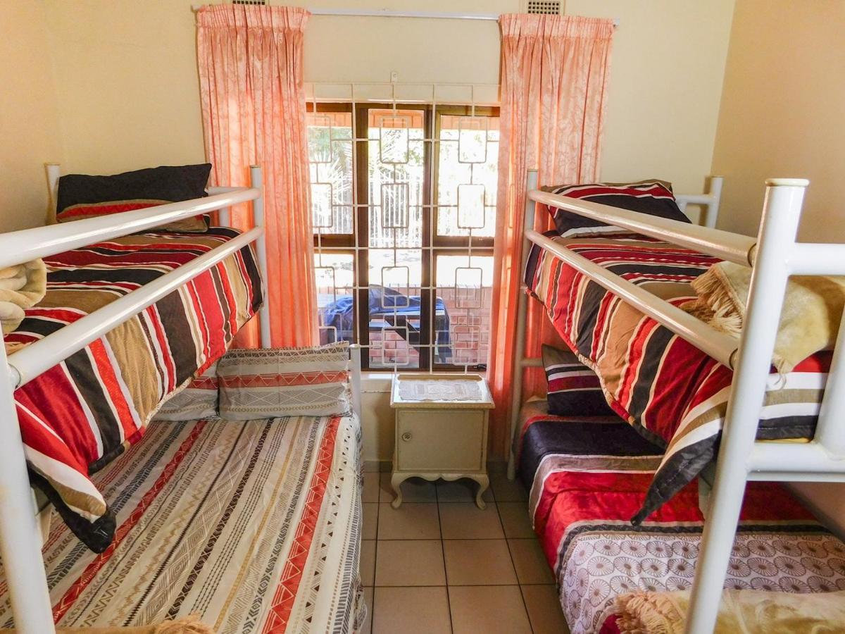 Mama Mia Cottages Oslo Beach Port Shepstone Zewnętrze zdjęcie